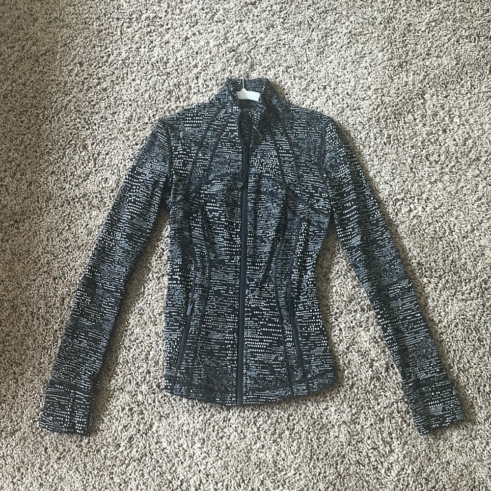 Lululemon Womens XS athletic zip up